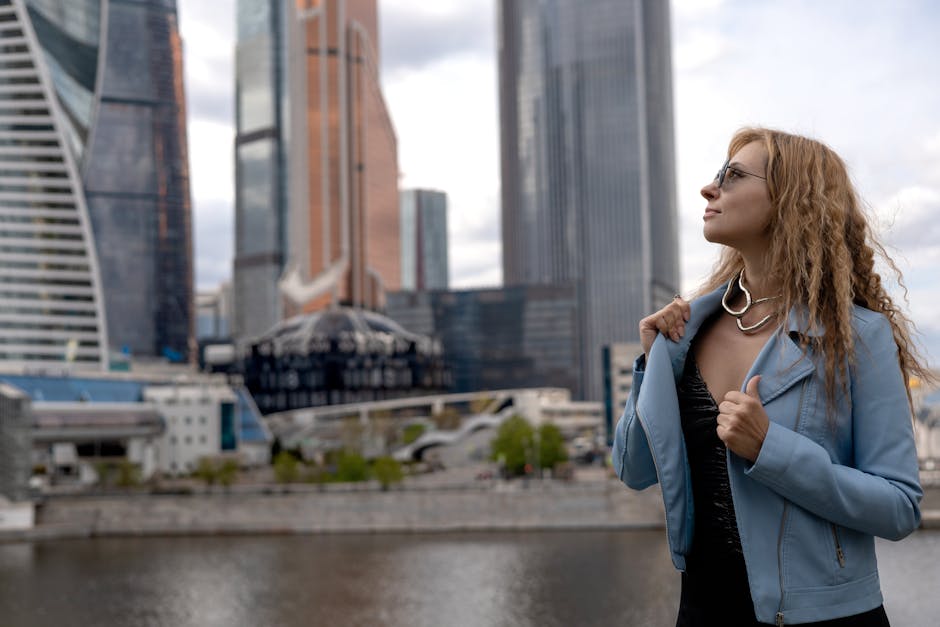 Donna alla moda in città